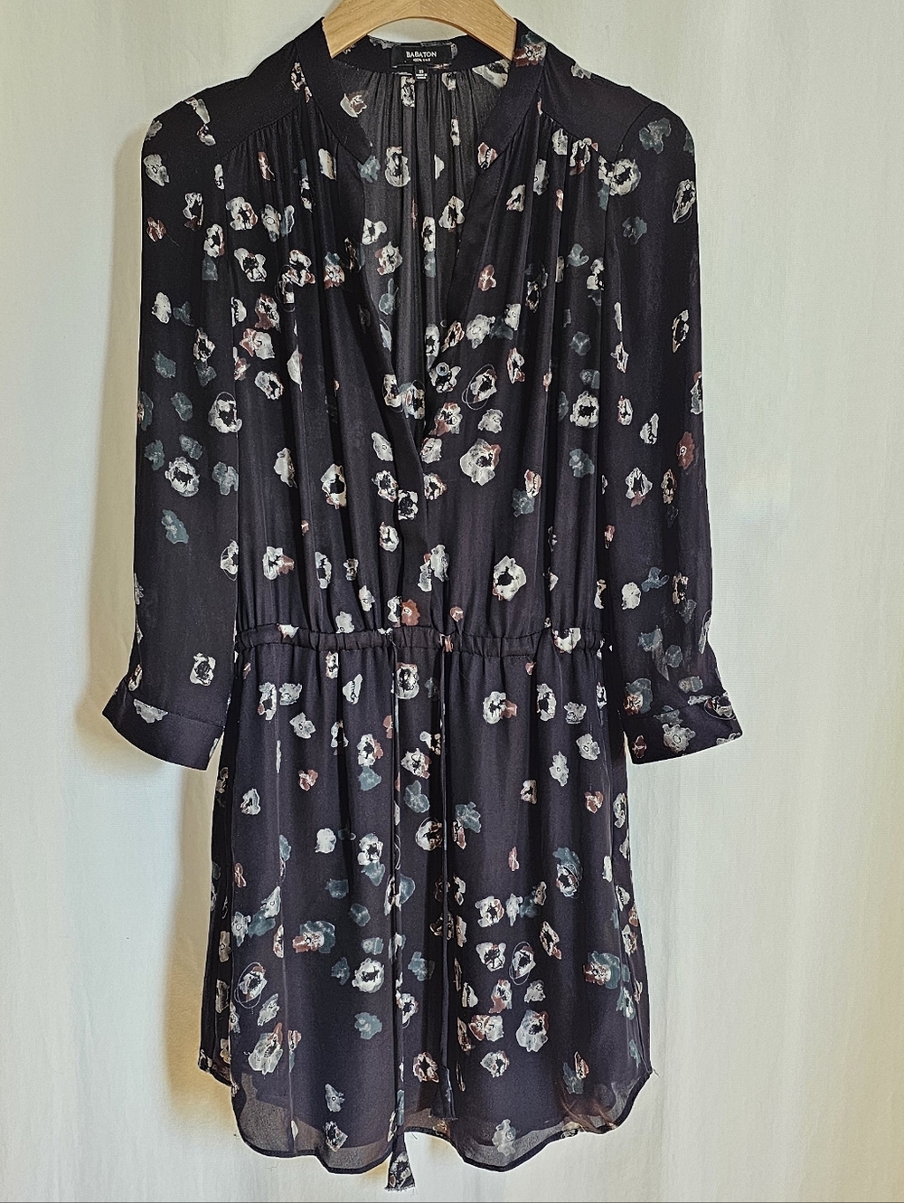 Aritzia Babaton Long Sleeve Silk Bennett Dress - Black & Pattern - Picture 9 of 16